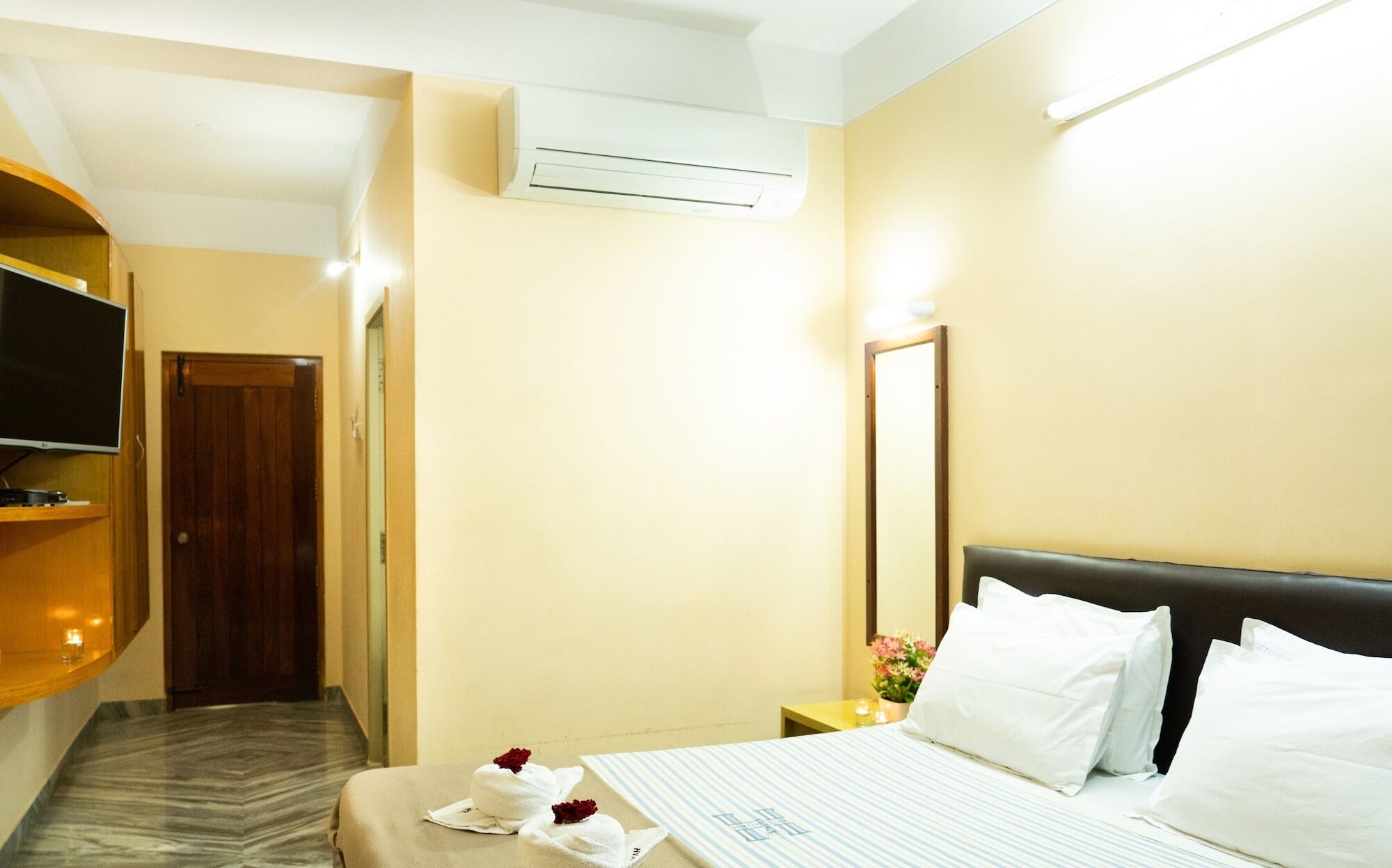 Hotel Victoriyah 탄자부르 외부 사진